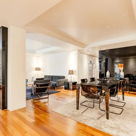 Vakantiehuis In The Very Heart Of & Iconic Chiado Center *