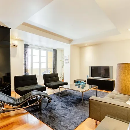 Vakantiehuis In The Very Heart Of & Iconic Chiado Center *